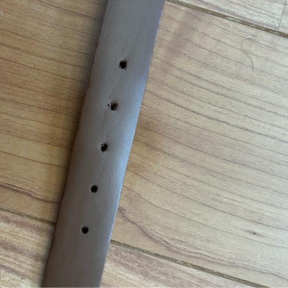 Sydney's leather dress belt (34) - Picture 6 of 7